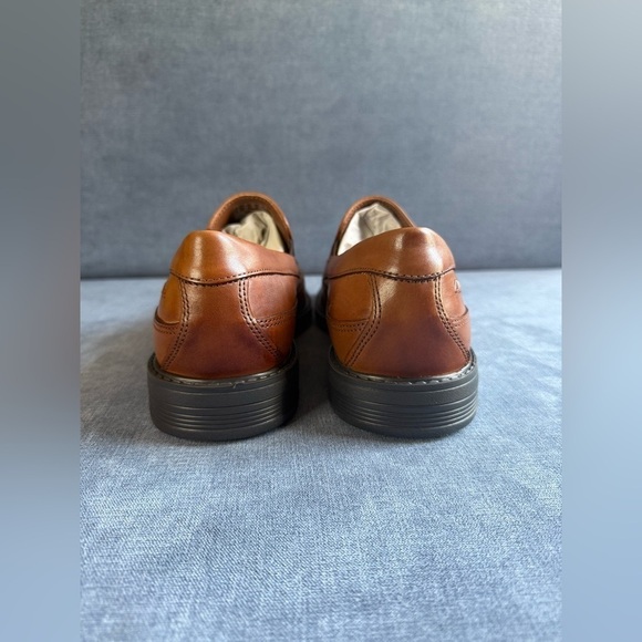 Clarks Cosgrove Free Loafer Men’s SZ 10M Brown Leather Slip On Comfort Shoe New main image 4